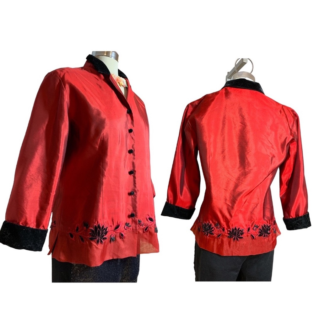 SILKLAND Gorgeous Elegant  Embellished Beaded Top Size SP
